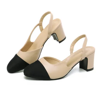 2024 Новое в коже Женская обувь Сандалии Цвет с плоским дном Полый толстый каблук Chaussure Femme Zapatos Mujer Sandalias Sapatos Sapatos