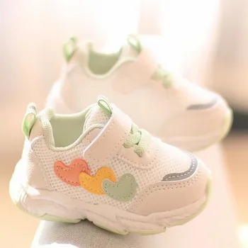 Кроссовки для малышей Детская спортивная сетчатая обувь Унисекс Мультяшное украшение в виде сердца для детей от 3 до 18 месяцев