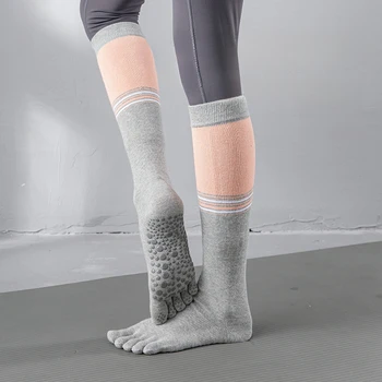 Профессиональные носки для йоги Женщины Пять пальцев ног Силиконовые противоскользящие носки для пилатеса Повседневные полосатые тренажерные залы Фитнес Тренировки Танцевальные спортивные носки