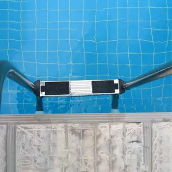 Универсальная сверхпрочная формованная пластиковая лестница для бассейна со ступенькой с болтами из нержавеющей стали