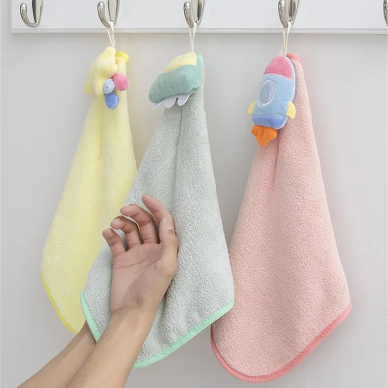 Симпатичное детское полотенце для ванны Мягкое коралловое бархатное полотенце для рук Мультяшная кукла Младенческая детская салфетка Висячее купальное полотенце для детей 30x30 см